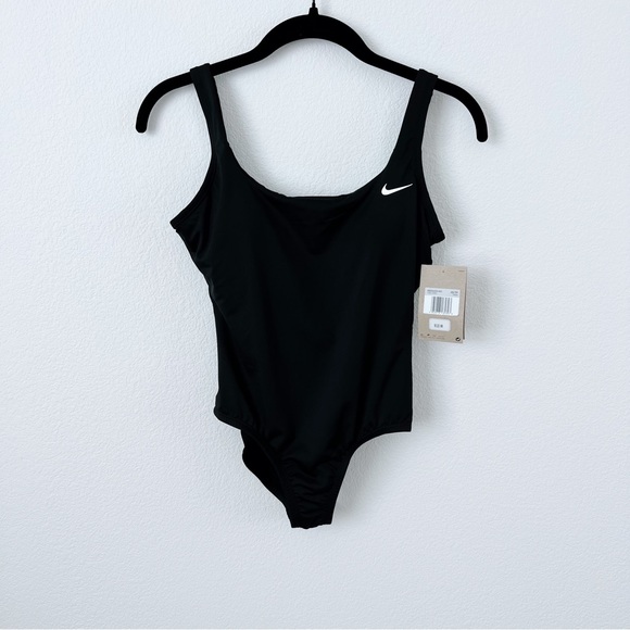 Nike Swim One Piece - Picture 1 of 7